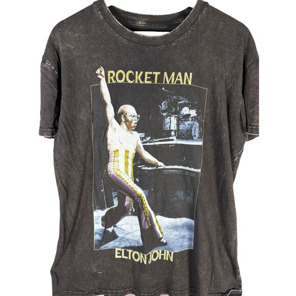 Elton John “Rocket Man” Vintage Style Graphic T-Shirt Black Distressed XL - Picture 1 of 7